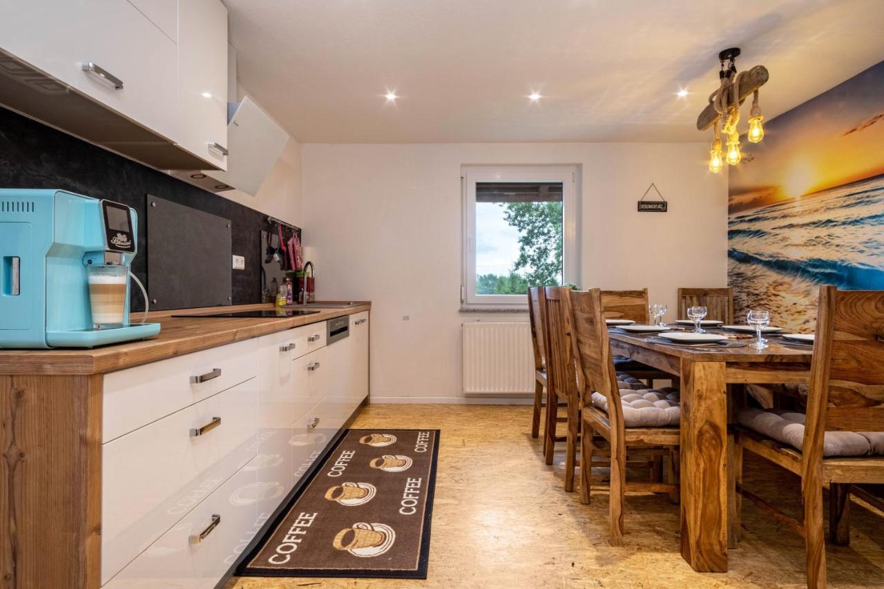 Ferienwohnung Ellenweiler Bis 15 P Friedrichshafen Bagian luar foto