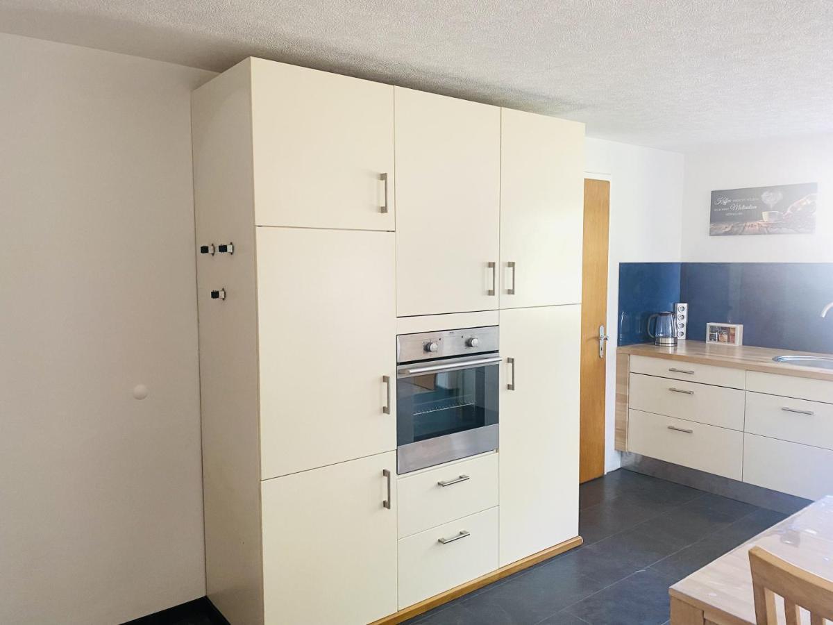 Ferienwohnung Ellenweiler Bis 15 P Friedrichshafen Bagian luar foto